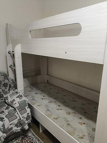 скамейка б у: Двухъярусная кровать в отличном состоянии — 1