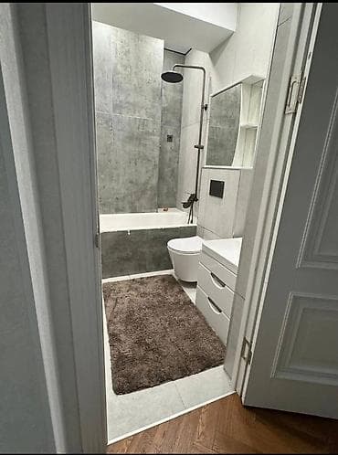 Квартиры: Срочно сдаётся 2-комнатная квартира! 📍 мкр. Кок-Жар 🏢 10/12 этаж 📐 76 — 7