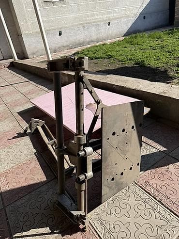 Контейнеры: Деровообрабатывающий станок (УДС) без ЧПУ, Б/у, В наличии — 5