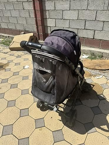 doona x: Коляска, Другой бренд, цвет - Черный, Б/у, Самовывоз — 2