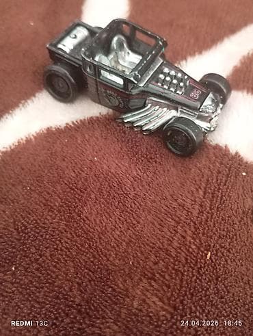 Спорт жана хобби: Металлическая игрушечная машинка Hot Rod (стилизованный — 3