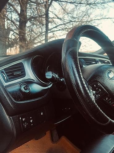 hyundai getz 2: Kia Ceed: 2017 г., 1.6 л, Автомат, Бензин — 6