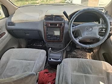тайота в: Toyota Ipsum: 2001 г., 2 л, Автомат, Бензин, Минивэн — 5