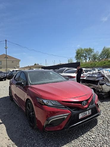 mercedes w202: Toyota Camry: 2020 г., Седан — 1