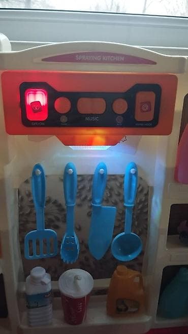 Автокреслолор: Детская игровая кухня Talented Chef / Spraying Kitchen - Полноценный — 4