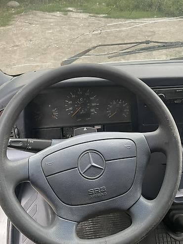эшка донголок: Mercedes-Benz Sprinter (первое поколение, длинная база, высокий — 7