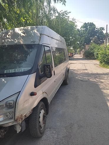 Ford Transit: 2011 г., 2.4 л, Механика, Дизель, Фургон