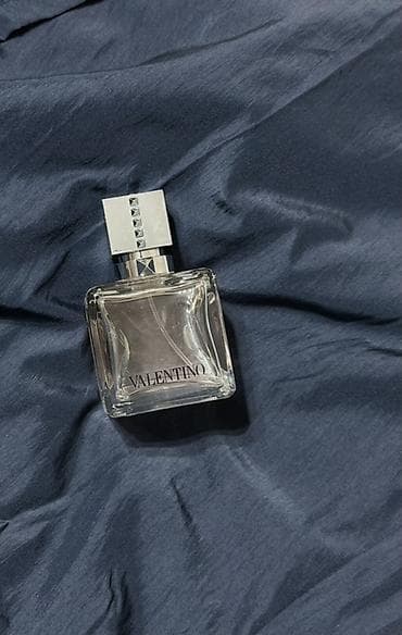 туалетная вода валентино: Аромат Valentino (флакон с фирменными шипами на крышке) понравился — 2