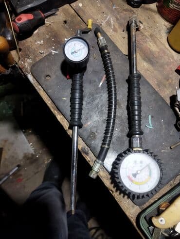 Срочно продаю манометры