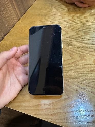 сколько стоит айфон 11 про: IPhone 11 Pro, Серебристый — 2