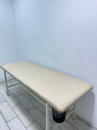 Продаю кушетку отличного качества Б/У 4500