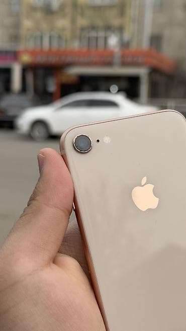 х р: IPhone 8 — 3