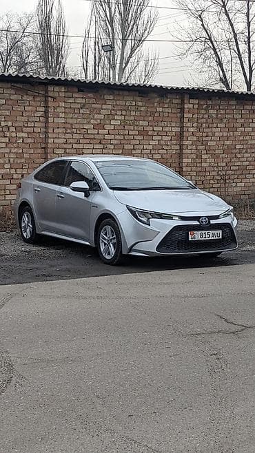 arrizo 8: Toyota Corolla: 2020 г., 1.8 л, Вариатор, Гибрид, Седан — 2