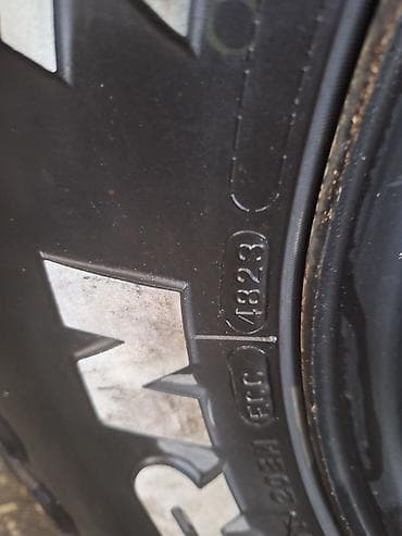 максис: Шины R 15, Всесезонная, Б/у, Внедорожные (АТ/МТ), Maxxis — 3