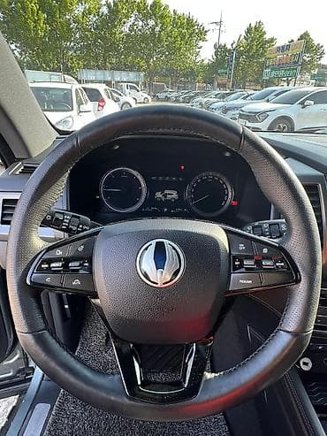 2020: Ssangyong Rexton: 2020 г., Внедорожник — 8