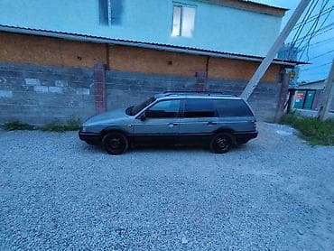 Volkswagen Passat: 1989 г., 1.8 л, Механика, Бензин, Универсал — 4