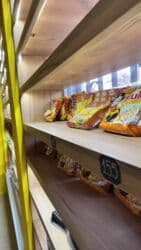 с квартирантами с магазином готовый бизнес квартирный комнат действующим: Продажа бизнеса Фастфуд Вместе с: Оборудование и мебель — 9