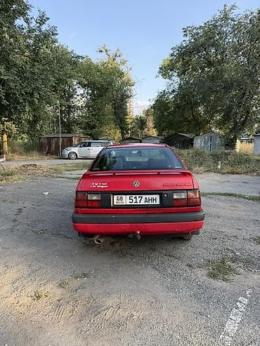 карнивал продажа: Volkswagen Passat: 1992 г., 1.8 л, Механика, Бензин, Седан — 4