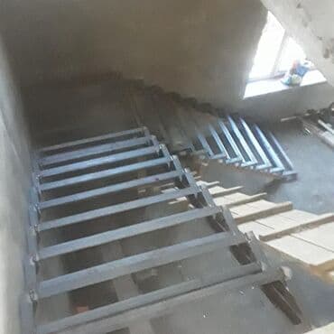 Обшивка лестниц