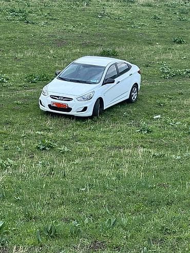 6: Hyundai Accent: 2013 г., 1.6 л, Автомат, Бензин, Седан — 1