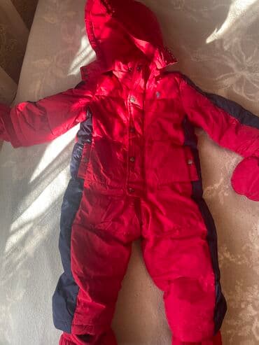 Продаю комбенизон детский зимний теплый на перу,в отличном состоянии
