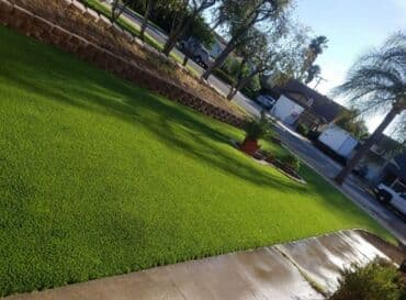 цена искусственного газона для футбольного поля: Искусственный газон для детских площадок, воркаут зоны, для — 11