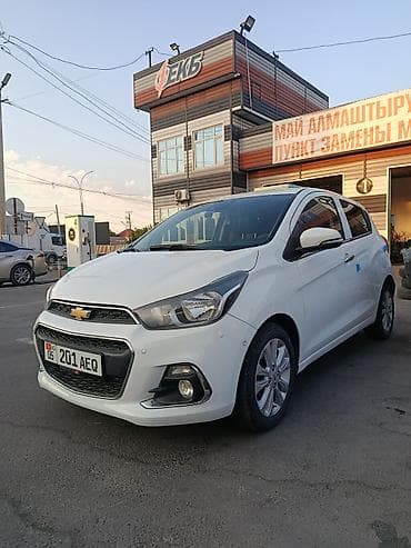 Chevrolet Spark: 2017 г., 1 л, Автомат, Бензин, Хэтчбэк — 1