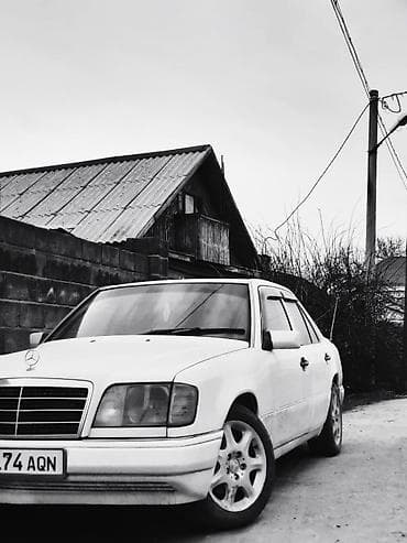 бампер 124: Mercedes-Benz W124: 1993 г., 2 л, Ручные, Бензин, Седан — 1