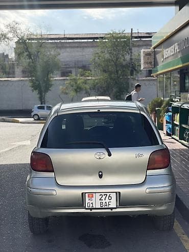 тойота ипсум 2002: Toyota Vitz: 2002 г., 1 л, Автомат, Бензин, Хэтчбэк — 3