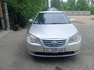 toyota ayris: Hyundai Elantra: 2010 г., 1.6 л, Бензин, Седан — 5