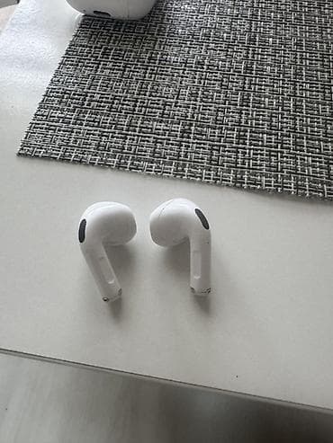 Беспроводные вкладыши наушники, Apple, AirPods 4, Б/у — 2