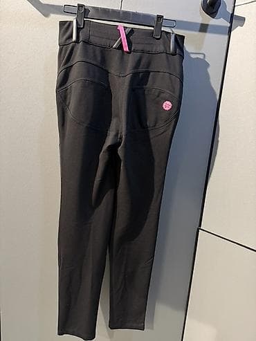 Личные вещи: Женские брюки из эко‑кожи с мягкой трикотажной подкладкой - Цвет — 2