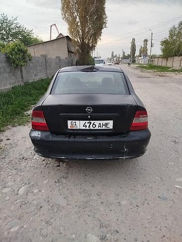 такса парк ош: Opel Vectra: 1996 г., Седан — 2