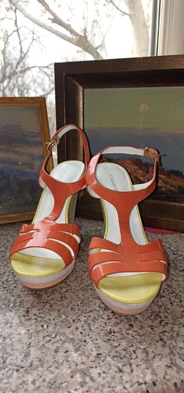 фирменная обувь из италии: Босоножки на танкетке. Carlo Pazolini. Оригинальные. Новые. Размер 39 — 4