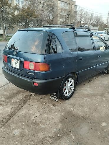 бензин сатылат: Toyota Ipsum: 1996 г., 2 л, Автомат, Бензин, Вэн/Минивэн — 4