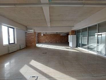 Квартиры: Аренда офисов, 350 м², В бизнес центре, 1 линия, С отдельной кухней, С отдельным входом — 2