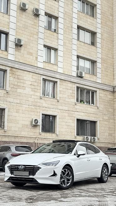 Продажа авто: Hyundai Sonata: 2022 г., 2 л, Автомат, Газ, Седан — 2