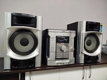 Продаю SONY музыкальный центр есть и другие