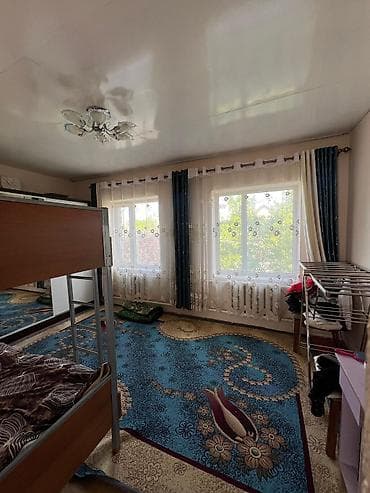 куплю дом с участком: Дом с участкком 4 сотых - жилой дом . Въезд через распашные ворота и — 7
