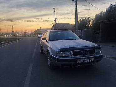 антена 124: Audi 80: 1992 г., Седан — 1