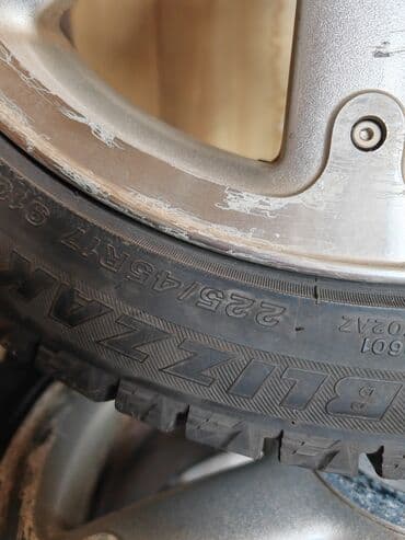 зимние шины на ниву 21214: Колеса в сборе 225 / 45 / R 17, Зима, Б/у, Комплект, Легковые, Литые, отверстий - 5 — 2