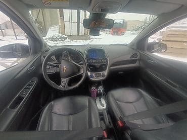 subaru legacy 2005: Chevrolet Spark: 2017 г., Вариатор, Бензин, Хэтчбэк — 7