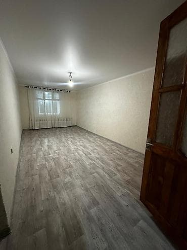 Продается пол дома барачного типа по адресу: город Бишкек улица — 3