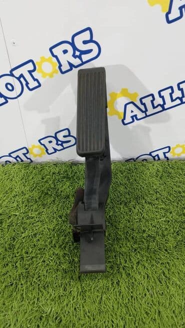 педаль газа спринтер: Mercedes-Benz W211, педаль газа — 1