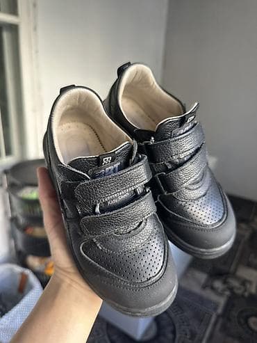 обувь рабочий: Детские черные туфли/кроссовки для школы - Модель: Babotou Kids Shoes — 1