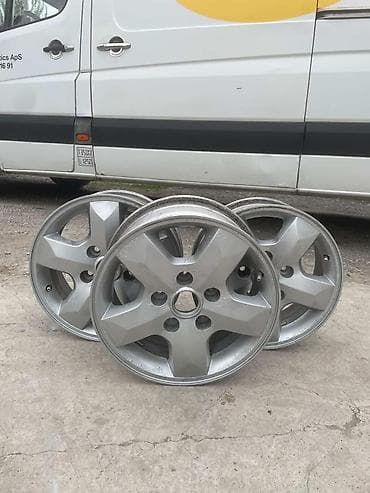 forester 2003: Литые Диски R 15 Комплект, отверстий - 5 — 4