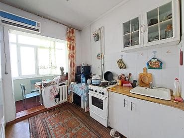 бассейе: 3 комнаты, 70 м², 106 серия, 9 этаж, Старый ремонт — 4