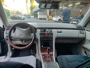 mers 212: Mercedes-Benz E-Class: 2001 г., 3.2 л, Автомат, Бензин, Седан — 10