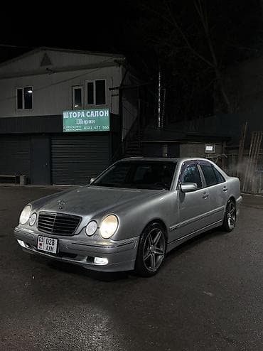 Mercedes-Benz E-Class: 2001 г., 4.3 л, Автомат, Бензин, Седан