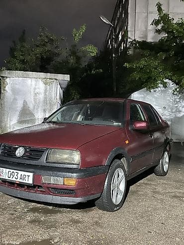 Унаа сатуу: Volkswagen Vento: 1993 г., 1.8 л, Кол менен иштөөчү, Бензин, Седан — 7